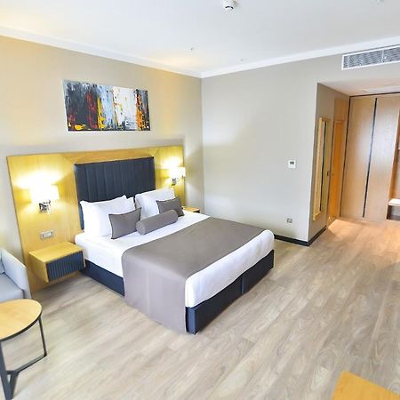 איסטמבול Serenity Comfort Hotel מראה חיצוני תמונה
